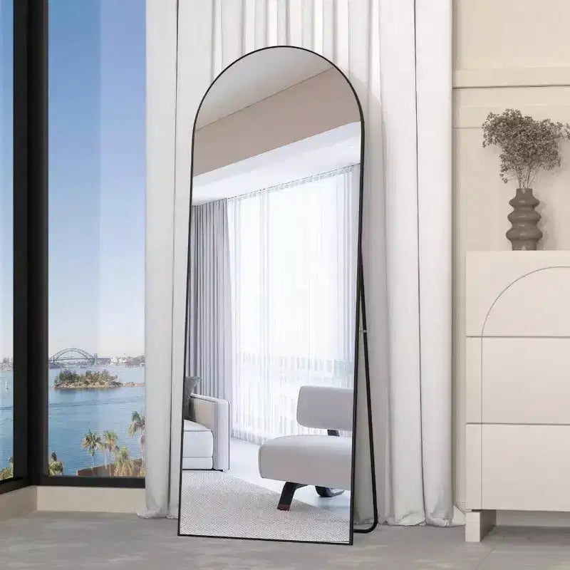 Specchio da terra a tutta altezza ad arco da 56", nero, autoportante o da parete