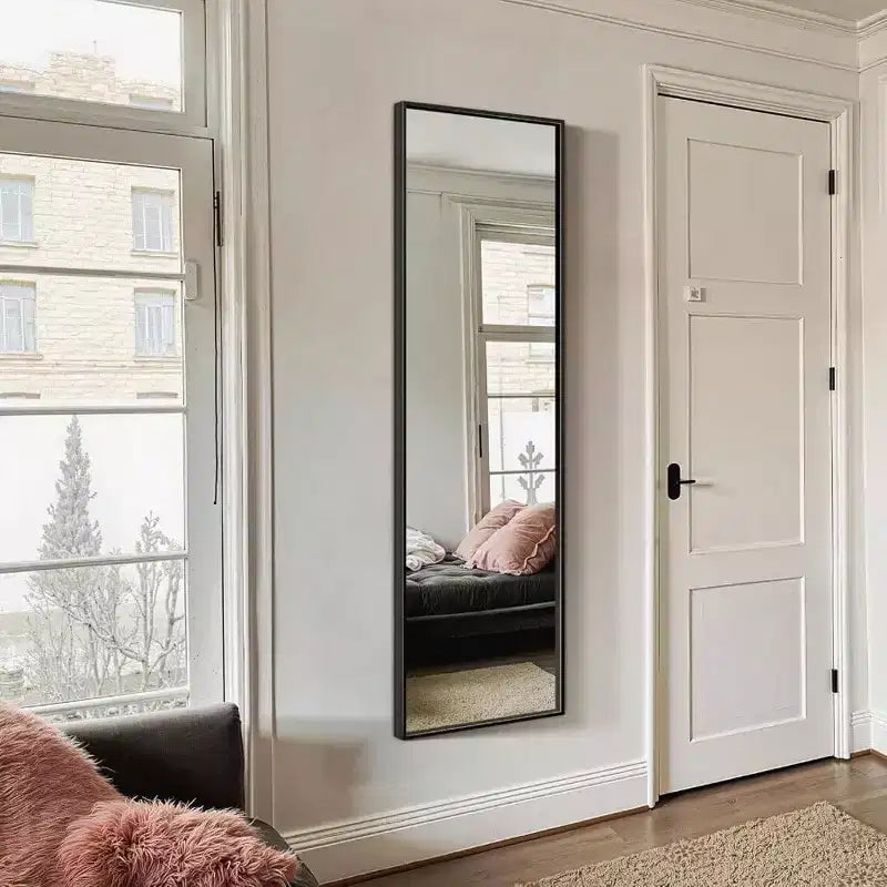 Specchio da pavimento a figura intera, cornice in alluminio nero, vetro HD, autoportante o a parete