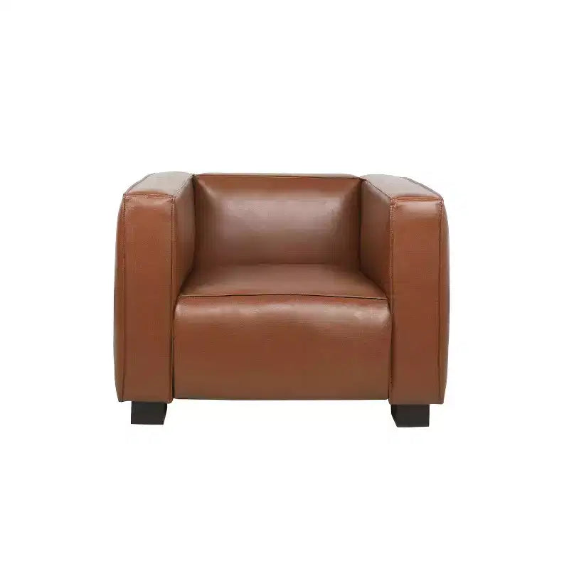 Poltrona club contemporanea in similpelle, design a smoking, gambe in legno di betulla, 136 kg