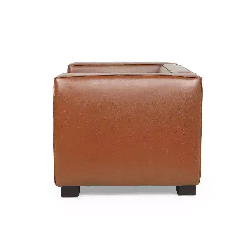 Poltrona club contemporanea in similpelle, design a smoking, gambe in legno di betulla, 136 kg